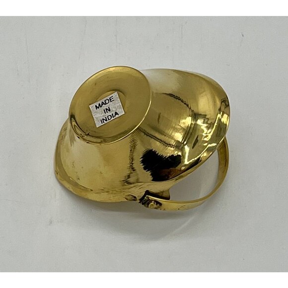 Tiny Little Brass Handled Basket for Dollhouse - Picture 4 of 4